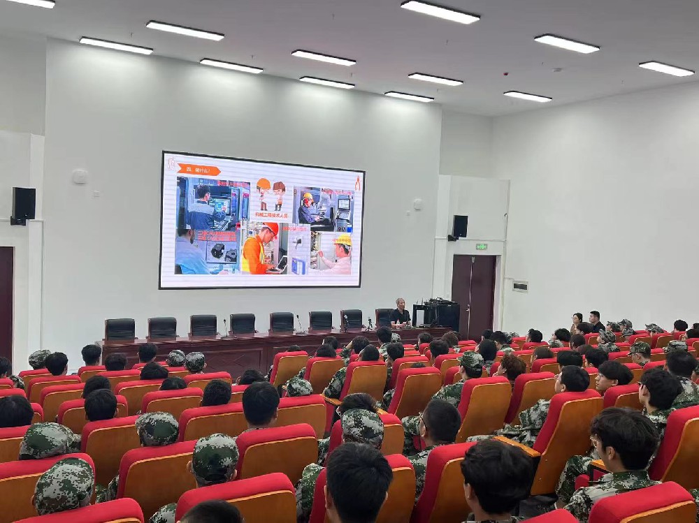 智能制造装备技术专业把脉未来：机电工程学院详解课程体系与高潜力就业方向
