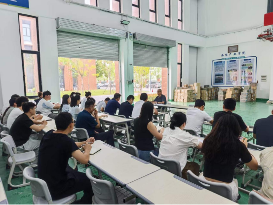 机电工程学院召开部门全体工作例会